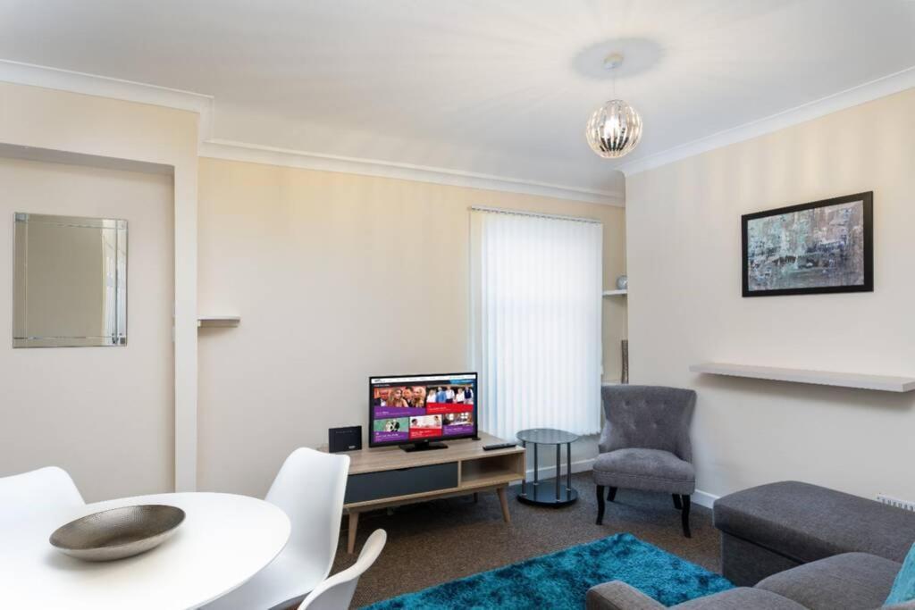Sleeps 5, Smart Tv'S In Bedrooms Swansea Exterior foto