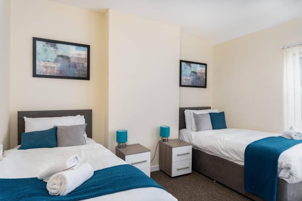 Sleeps 5, Smart Tv'S In Bedrooms Swansea Exterior foto